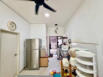 Rumah di Jalan Galaksi, Banting, foto 9