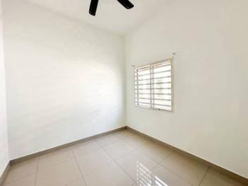 Rumah di Taman Indah KLIA, Salak Tinggi, foto 9