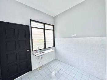 Rumah di Taman Dahlia, Salak Tinggi, foto 10