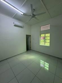 Bedroom – Room at Jalan Yahya Awal, Johor Bahru, photo 5