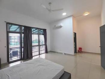 Bilik tidur – Rumah di Jalan Alam, Masai, foto 10