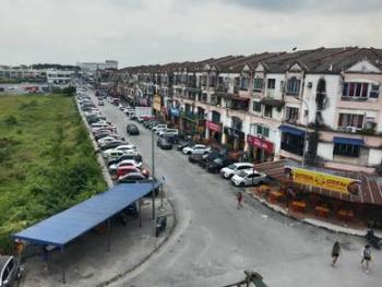 Apartmen di Bandar Bukit Tinggi 1, Klang, foto 2