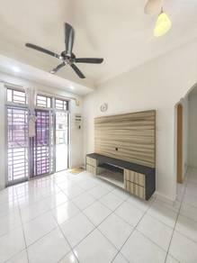 Taman Setia Indah 12, Setia Indah的房屋，照片1
