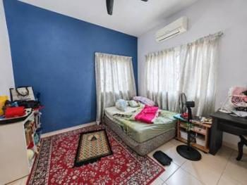 Bungalow at Desa Pinggiran Putra, Kajang, photo 8