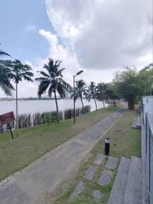 Lake View Homes, Puchong的联排别墅，照片7