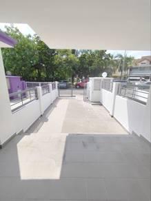 Lake View Homes, Puchong的联排别墅，照片3