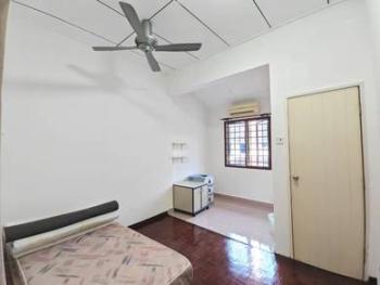 Bilik tidur – Rumah di Jalan Harmonium 22/x, Tebrau, foto 4