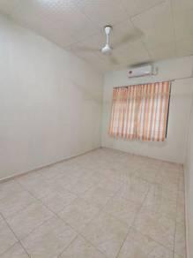 Bilik tidur – Rumah di Jalan NB 2, Johor Bahru, foto 3