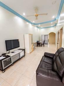 Ruang tamu & makan – Rumah di Jalan NB 2, Johor Bahru, foto 1
