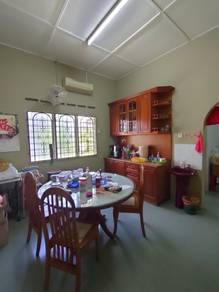 Bungalow at Jalan Sekolah Cina, Kulai, photo 4