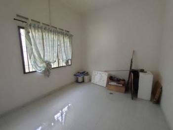 Bungalow at Jalan Sekolah Cina, Kulai, photo 2