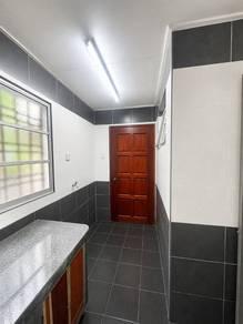 Kitchen – House at Jalan Gamelan, Bandar Bukit Raja, photo 9