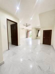 Living & dining – House at Jalan Gamelan, Bandar Bukit Raja, photo 1