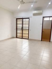 Bedroom – House at Jalan Gamelan, Bandar Bukit Raja, photo 6
