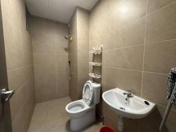 Bathroom – Condominium at Pandan Heights, Tebrau, photo 8