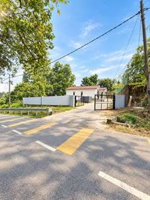 Bungalow at Jalan Banjaran 1x, Johor Bahru, photo 1