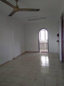 Flat at Taman Daya, Tebrau, photo 2