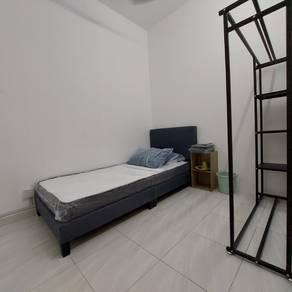 Room at Mentari Court, Bandar Sunway, photo 2