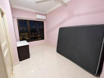 Apartment at Jalan Pipit, Bandar Puchong Jaya, Puchong, photo 4