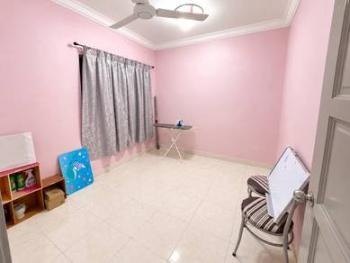 Apartment at Jalan Pipit, Bandar Puchong Jaya, Puchong, photo 3