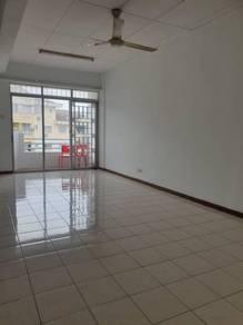 Apartment at Pangsapuri Jati 2, Subang Jaya, photo 1