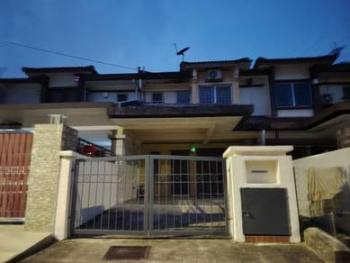 Exterior – House at Taman Puncak Jalil, Puncak Jalil, photo 1