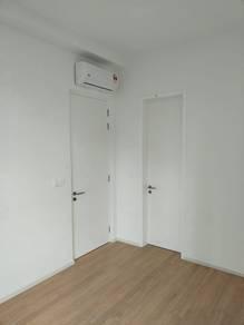 Apartment at Laurel Residence, Lembah Pantai, photo 6