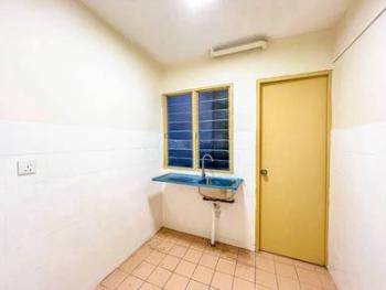 Apartment at Idaman, Damansara Damai, photo 7