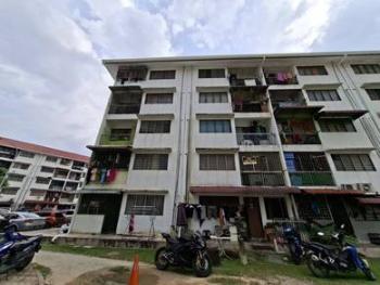 Taman Bunga Negara Seksyen 27, Shah Alam的平层住宅，照片1