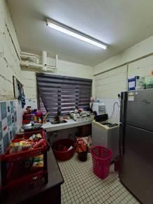 Taman Bunga Negara Seksyen 27, Shah Alam的平层住宅，照片9