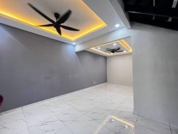 Ruang tamu & makan – Rumah di Jalan Kesumba, Bukit Beruntung, foto 6