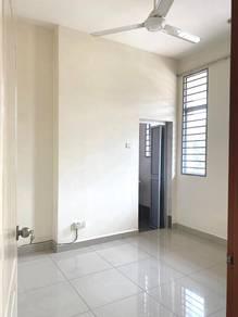 Townhouse at Taman Bukit Serdang, Seri Kembangan, photo 9