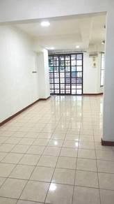 Taman Sungai Besi Indah, Seri Kembangan的房屋，照片3
