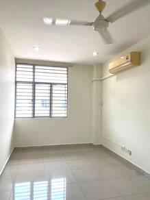Townhouse at Taman Bukit Serdang, Seri Kembangan, photo 7