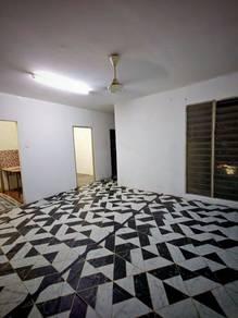 Apartment at Seri Indah, Seri Kembangan, photo 1