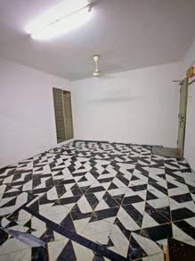 Apartment at Seri Indah, Seri Kembangan, photo 3