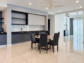 Living & dining – Condominium at One Tanjong, Tanjung Bungah, photo 4