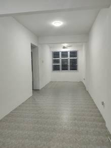Ruang tamu & makan – Apartmen di Pulai Mutiara, Johor Bahru, foto 6