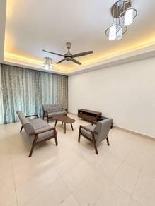 客厅/饭厅 – Peak Suites, Kota Kinabalu的共管公寓，照片2