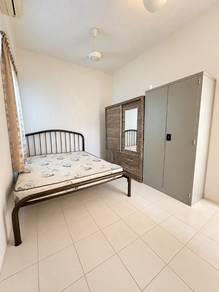卧室 – Peak Suites, Kota Kinabalu的共管公寓，照片7
