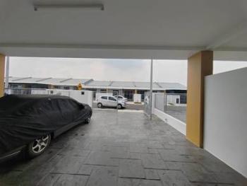 House at Jalan Bayan 4, Kulai, photo 2