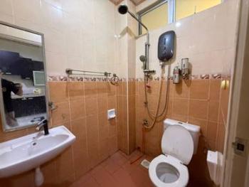 Bathroom – House at Jln Austin Perdana 5/x, Johor Bahru, photo 3