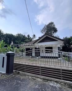 Bungalow at Kampung Undang, Kuala Terengganu, photo 1