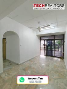 Ruang tamu & makan – Rumah di Taman Peruda Utama, Sungai Petani, foto 2
