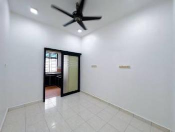 House at Jln Bestari 29, Ulu Tiram, photo 3