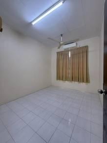 House at Puteri Wangsa, Jalan Lembing, Ulu Tiram, photo 6
