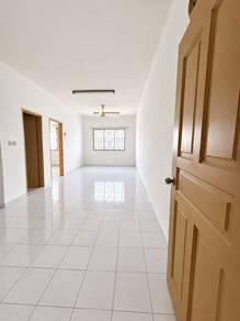Apartmen di Vista Impiana, Seri Kembangan, foto 1