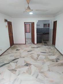 PKNS, Seksyen 7, Shah Alam的平层住宅，照片1
