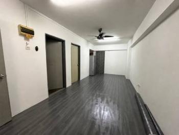Apartment at Persiaran Surian, Bandar Utama, photo 1