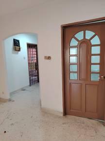 Kampung Lindungan PJS 6, Petaling Jaya的平层住宅，照片2